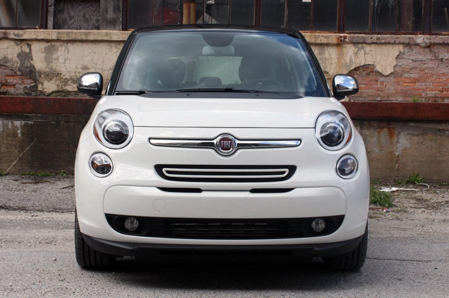  Fiat 500L 2014 года  (фото 95 из 138)